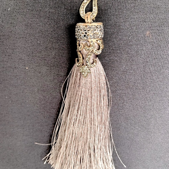Long shiny gray silk tassel pendant with beautiful rhinestoned metal cap & chain - Picture 1 of 15